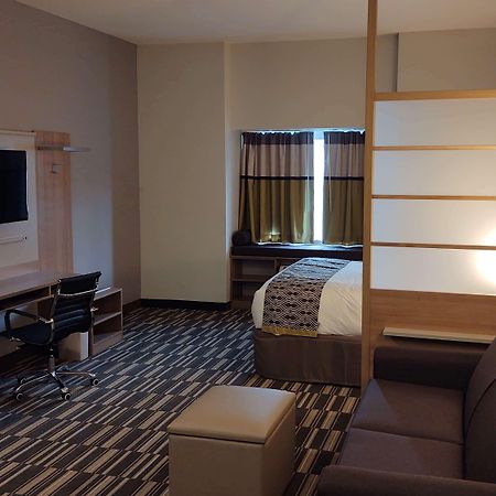 Microtel Inn & Suites By Wyndham Liberty/Ne Kansas City Area Esterno foto