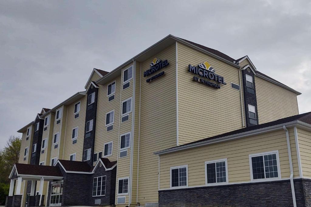 Microtel Inn & Suites By Wyndham Liberty/Ne Kansas City Area Esterno foto